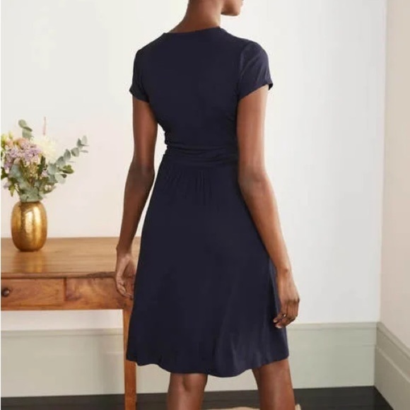NWT Boden Lola Jersey Dress in Navy Size 16/18 Regular - Picture 2 of 9